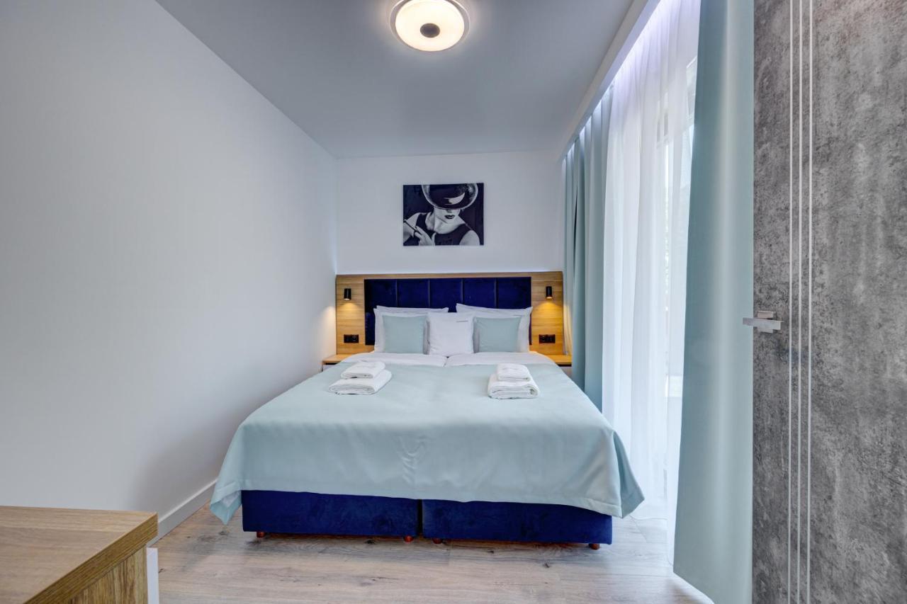 Apartamenty 111 ポビエロボ エクステリア 写真