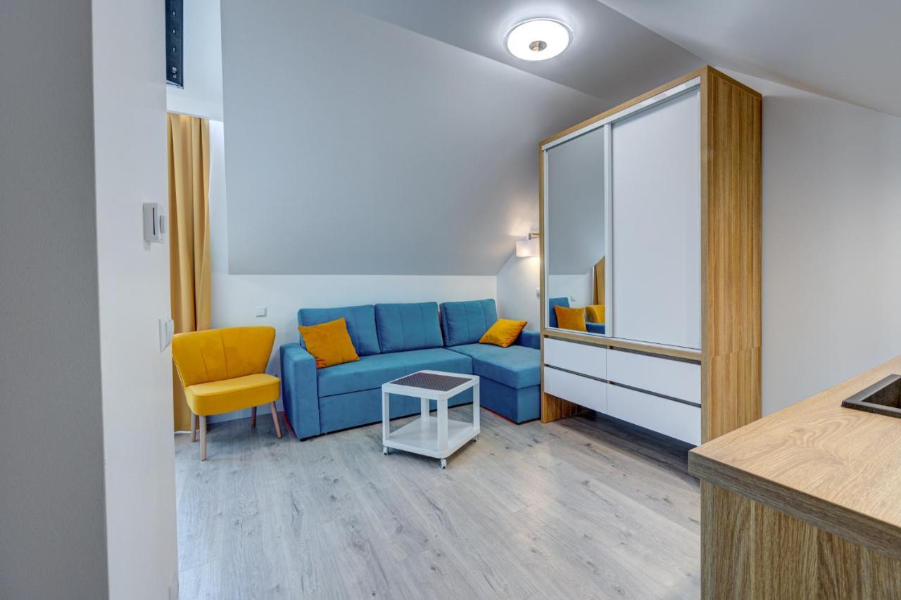 Apartamenty 111 ポビエロボ エクステリア 写真
