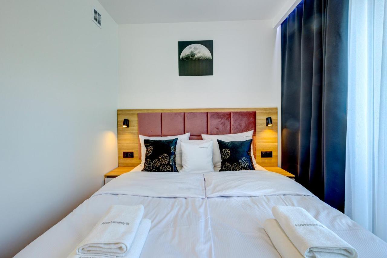 Apartamenty 111 ポビエロボ エクステリア 写真